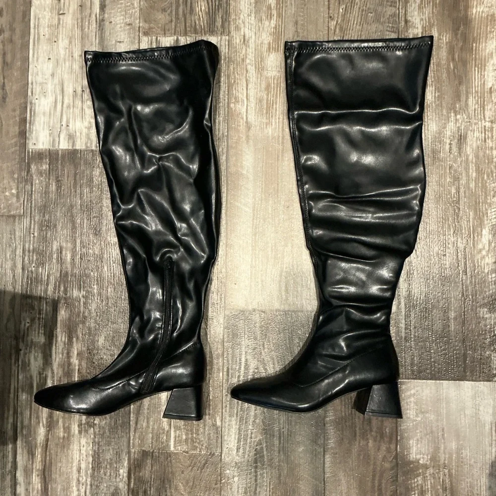 JOURNEE Black Over-the-Knee Women's Boots Size 7.5 WC